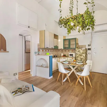 Blue Marin アパート *